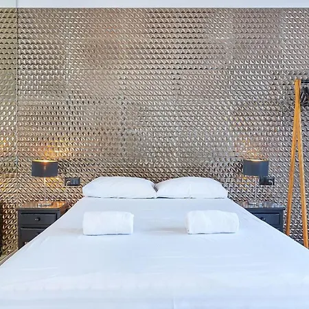 Espanhouse Magani * Τορεβιέχα